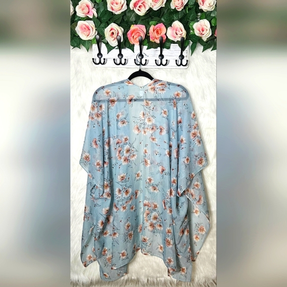 Floral Oversized Open-Front Kimono - Picture 3 of 5